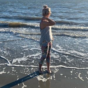 Fashion Blvd Pants - SALE - Floral Printed Crop Leggings Fashion Blvd Pants - SALE - Floral Printed Crop Leggings